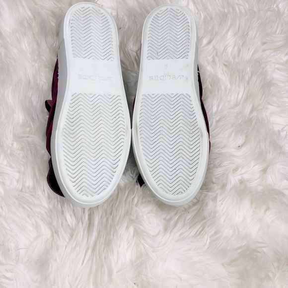 J/Slides Velvet Bow Platform Shoes - Picture 4 of 4